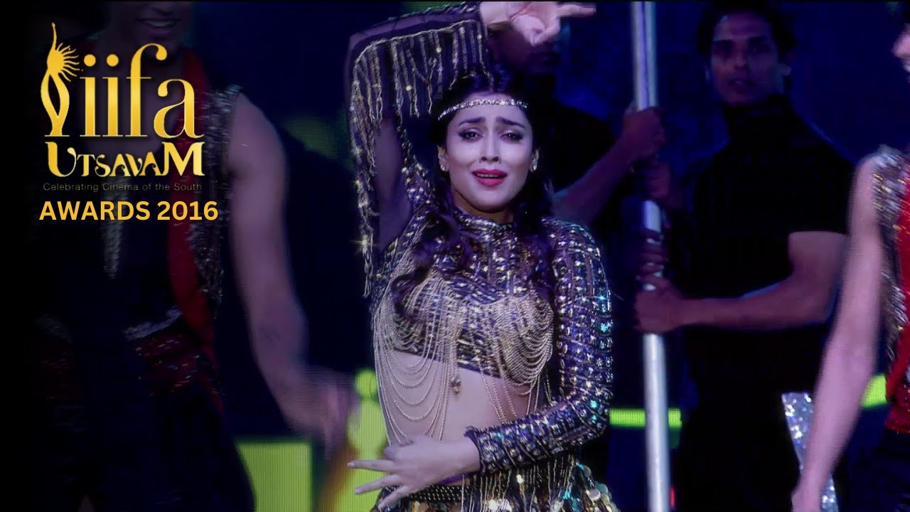 ശ്രിയ ശരണിന്റെ ചൂടൻ പ്രകടനം | Shriya Saran's hot performance | IIFA 2016