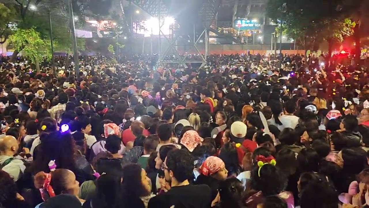BTS segunda fecha en CDMX lleno de gente que no ten&iacute;a boletos 