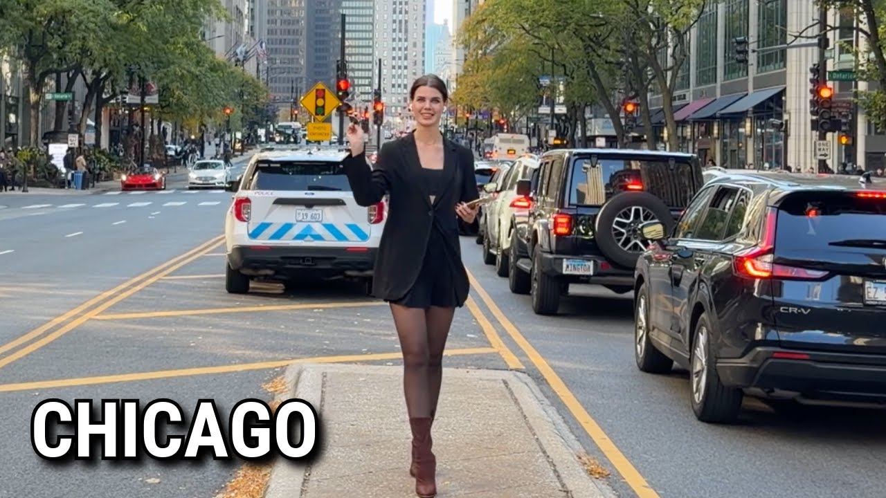 Chicago FALL Walk 🍂 Autumn Sunday Vibes In Downtown | October 26, 2025 | 4K 60fps City Sounds