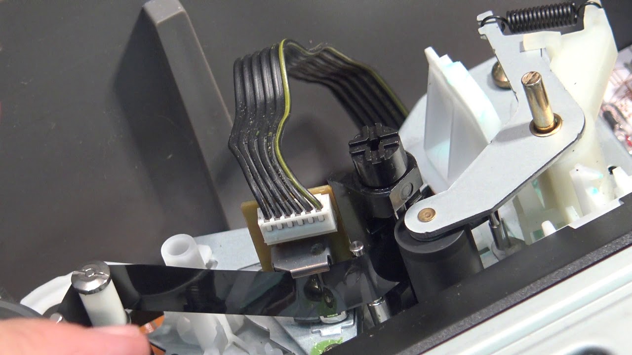 How to align the linear audio head on a VHS VCR without using test equipment
