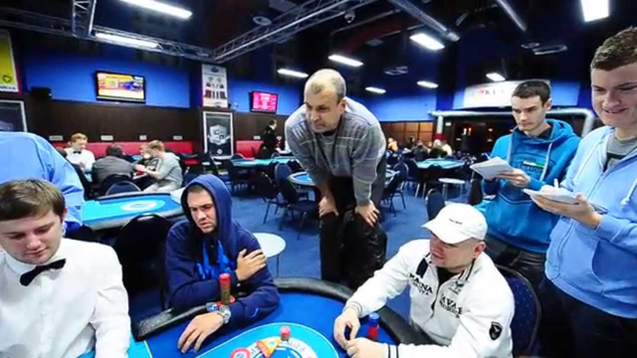 Petr Rychlý  slavný herec a moderátor ve stoje za zidli vítězí v pokeru !