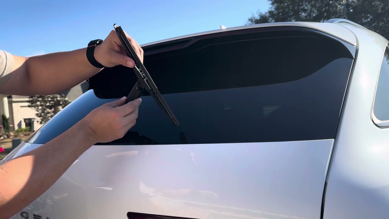 2022 Genesis GV70 Rear Wiper Replacement (Removal and install)