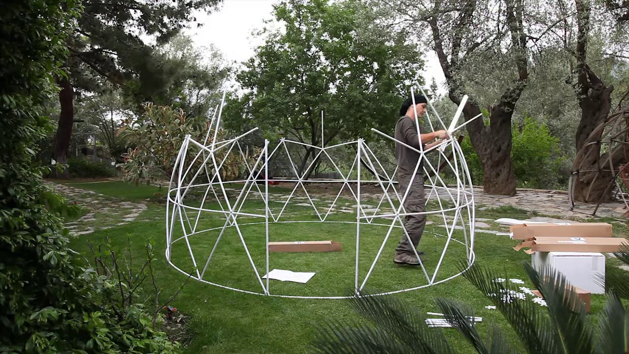 Assembling the frame