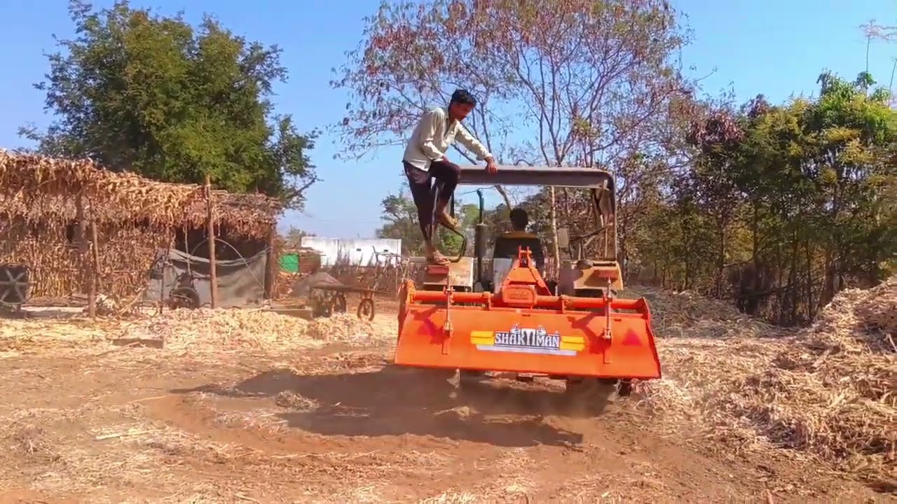 Tractor stunt video 🚜