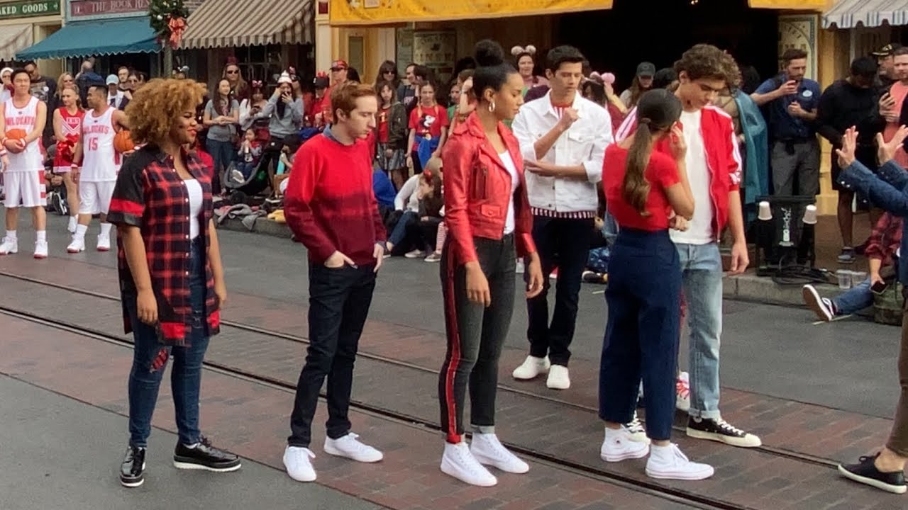 High School Musical: Мюзикл: Закулисье сериала | Оливия Родриго и Джошуа Бассетт