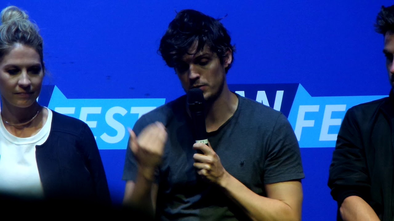 Daniel Sharman explaining Troy Otto
