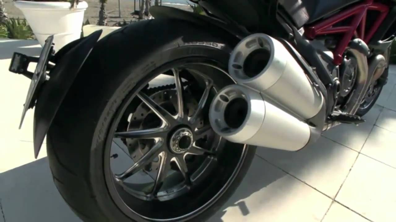 GPOne. com TEST: Ducati Diavel
