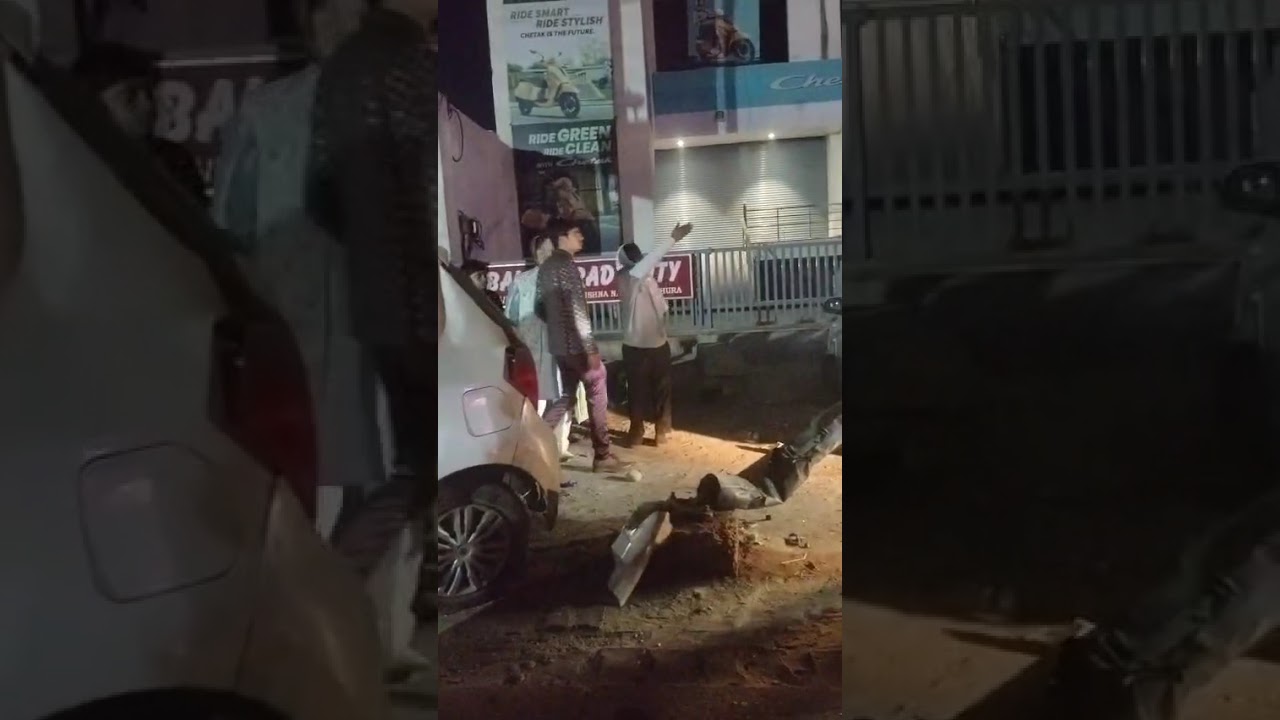 Mathura mein hua accident khadi gadi per maar ke Gaya ek bus wala 