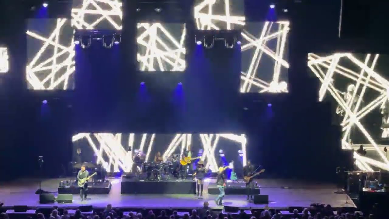 Simple Minds ~ 11 She's A River ~ 05-17-2025 live at Climate Pledge Arena in Seattle, WA