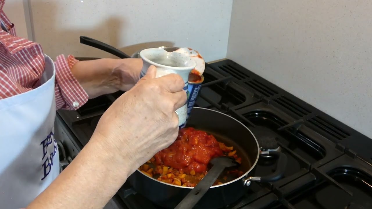 Becky Makes Orzo With Tomato Sauce