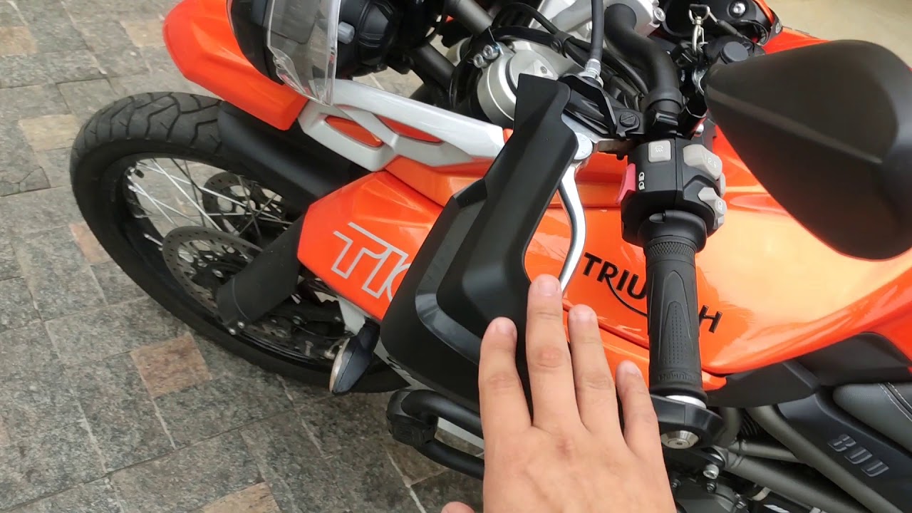 Tiger 800 XCX 2019 - Escapamento Original e Esportivo
