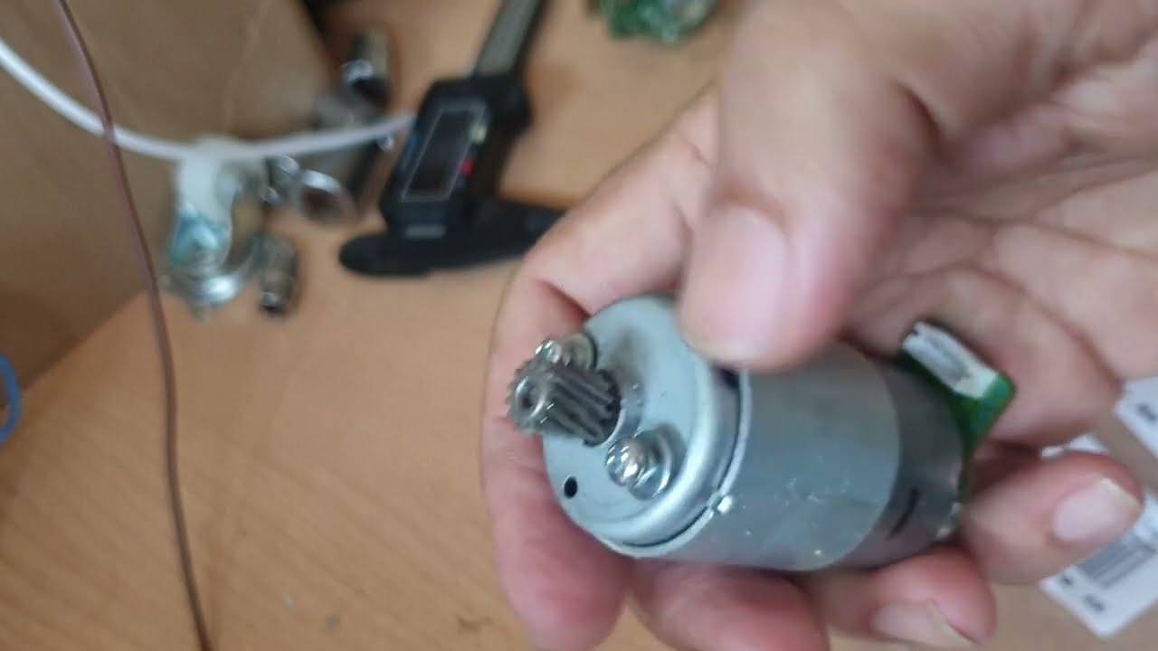 MOTOR DİŞLİSİNİ ÇIKARTMAK İÇİN   350 TL YE APARAT ALINIRMI .