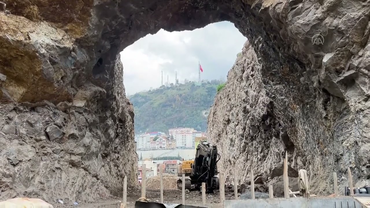 Trabzon Meydan 3. Etap ve Katlı Otopark Projesi tünelle Karadeniz Sahil Yolu'na bağlanıyor