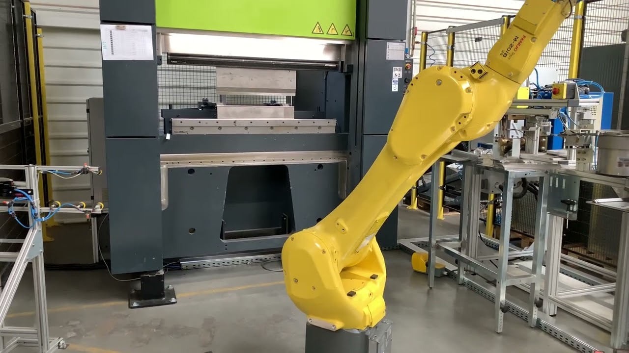 Sheet Metal Bending Robot - Safan Darley E-Brake Econic 35T and Fanuc M-20iB/25 Robot