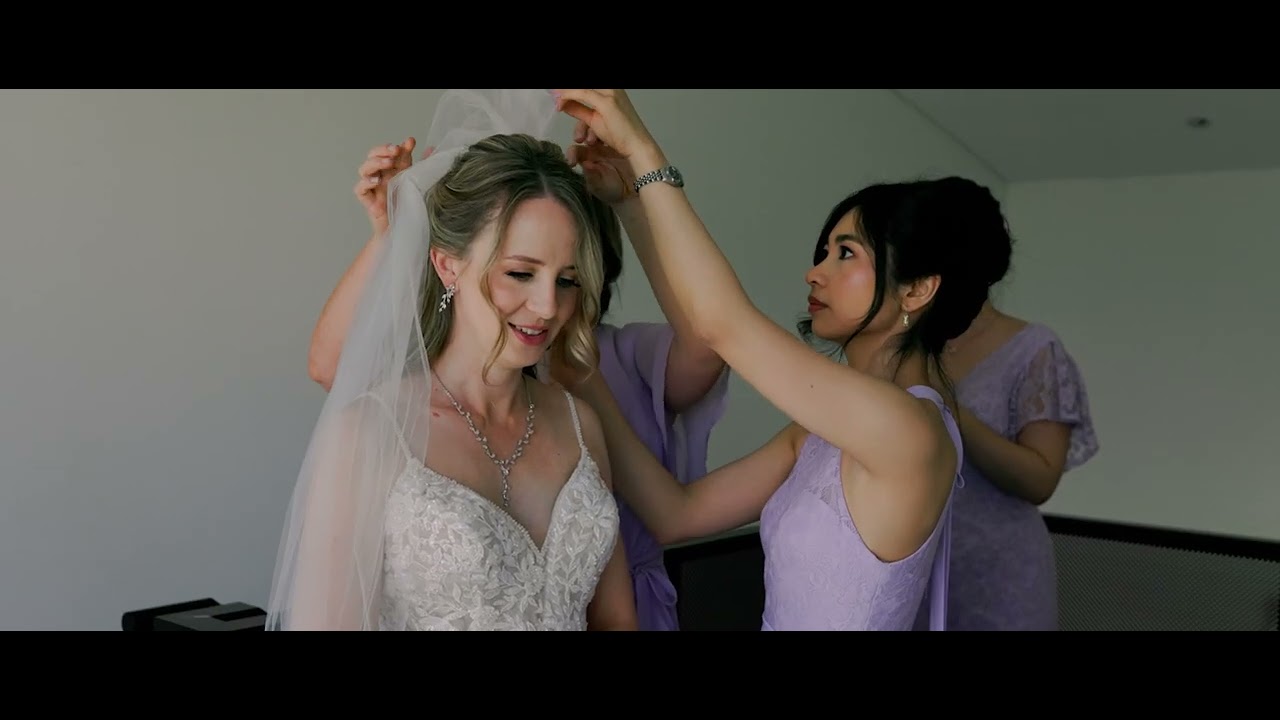 Emily & Lucas \\ Wedding Highlight Film - Sandalfords Estate