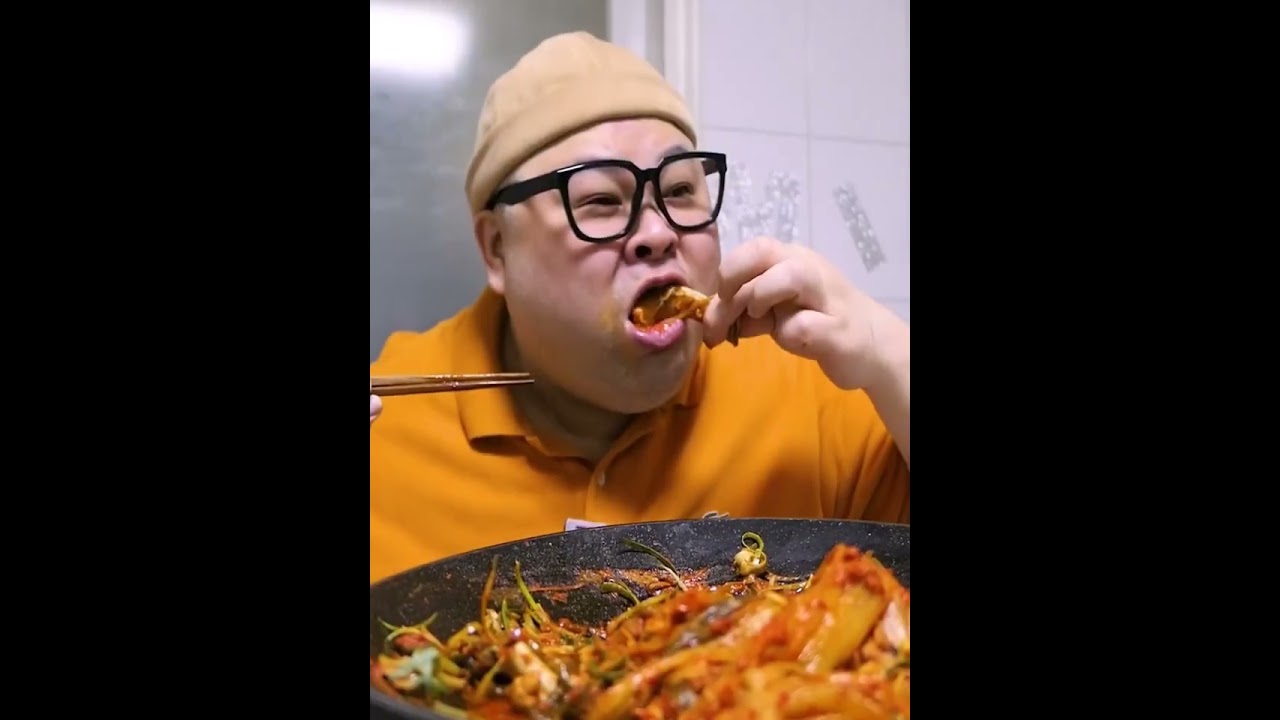 Love 💖 life 🧬 enjoy food 😁 #food #foodsharing #mukbang #mukbanginternational #coreanstreetfood 