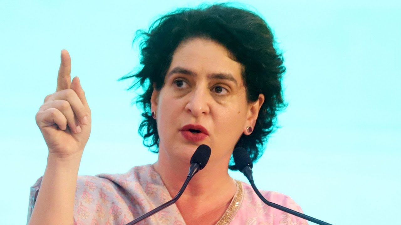 Karnataka Polls 2023: Congress promises Rs 2K per month to woman head of family if voted to power