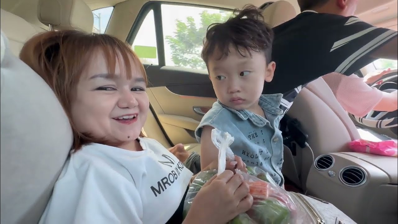 Hành trình đi Cần Thơ của ba chị em để xem Chú Kim Tiểu Long Thi Cải Lương|| Huyền Hrê