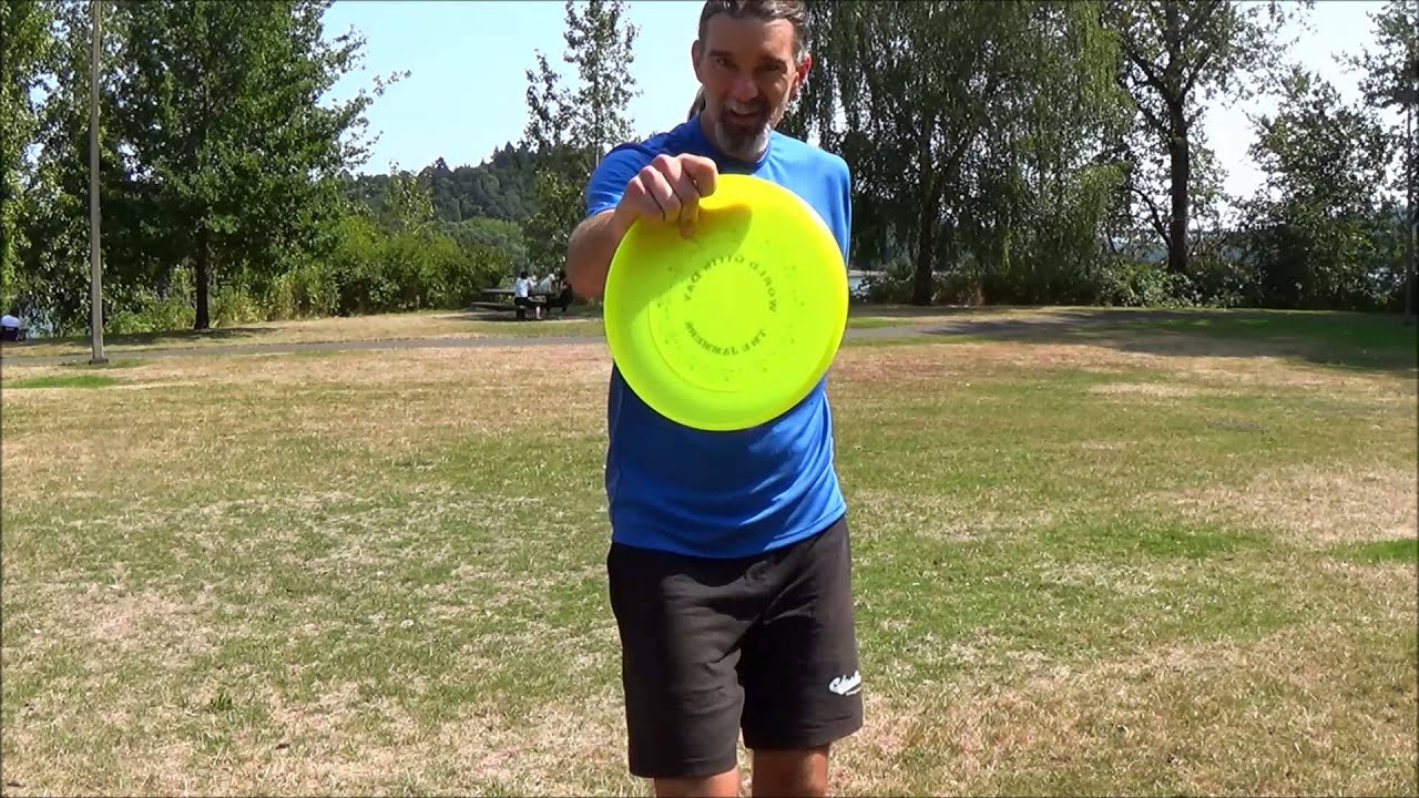 Freestyle Frisbee How to Throw with Spin - Backhand