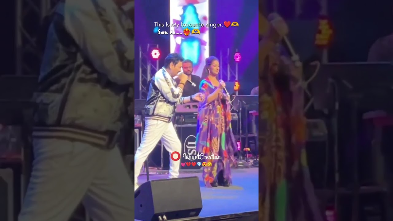 Kumar Sanu & Swarnali Bose Live Show! My eyes look at you, what is my fault in this? 😁🔥 #shorts