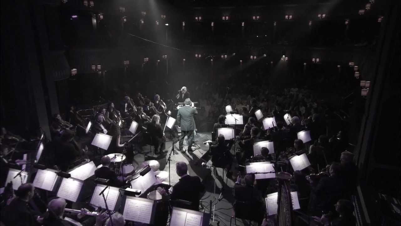Paul Carrack - It Ain't Over (Live)