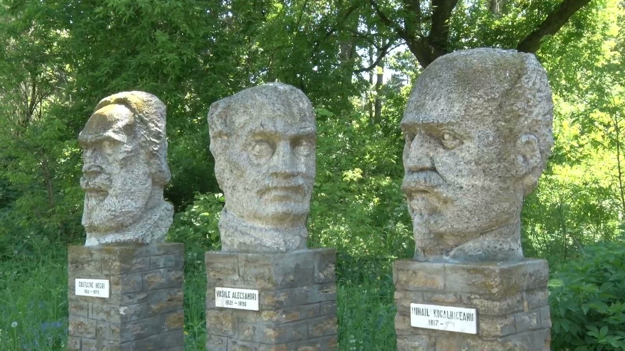 Palatul lui Alexandru Ioan Cuza de la Ruginoasa Jud. Iași