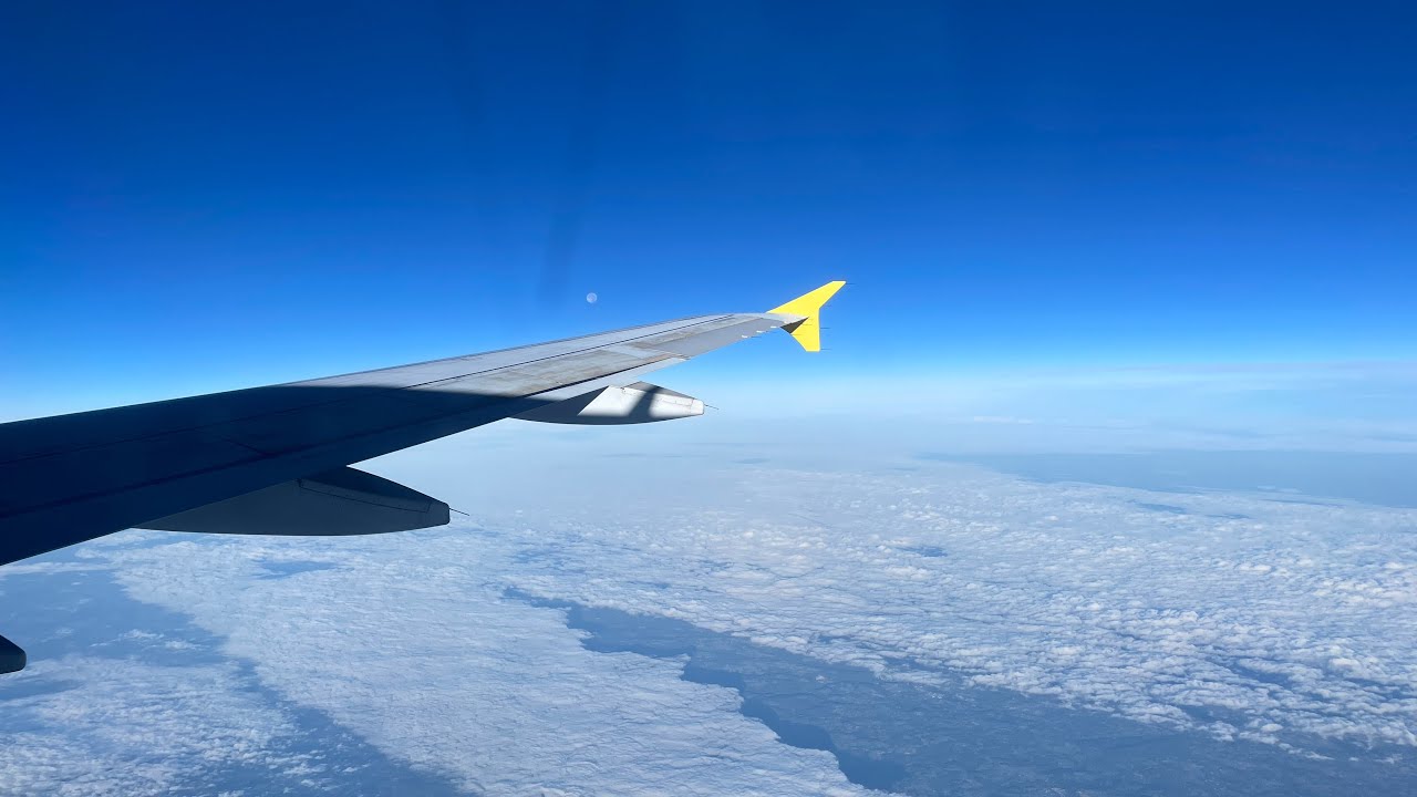 HD | Vueling | A320-200 | EC-KRH & EC-MFM | AMS-BCN-AMS | VY8308 & VY8311 | IFS 7
