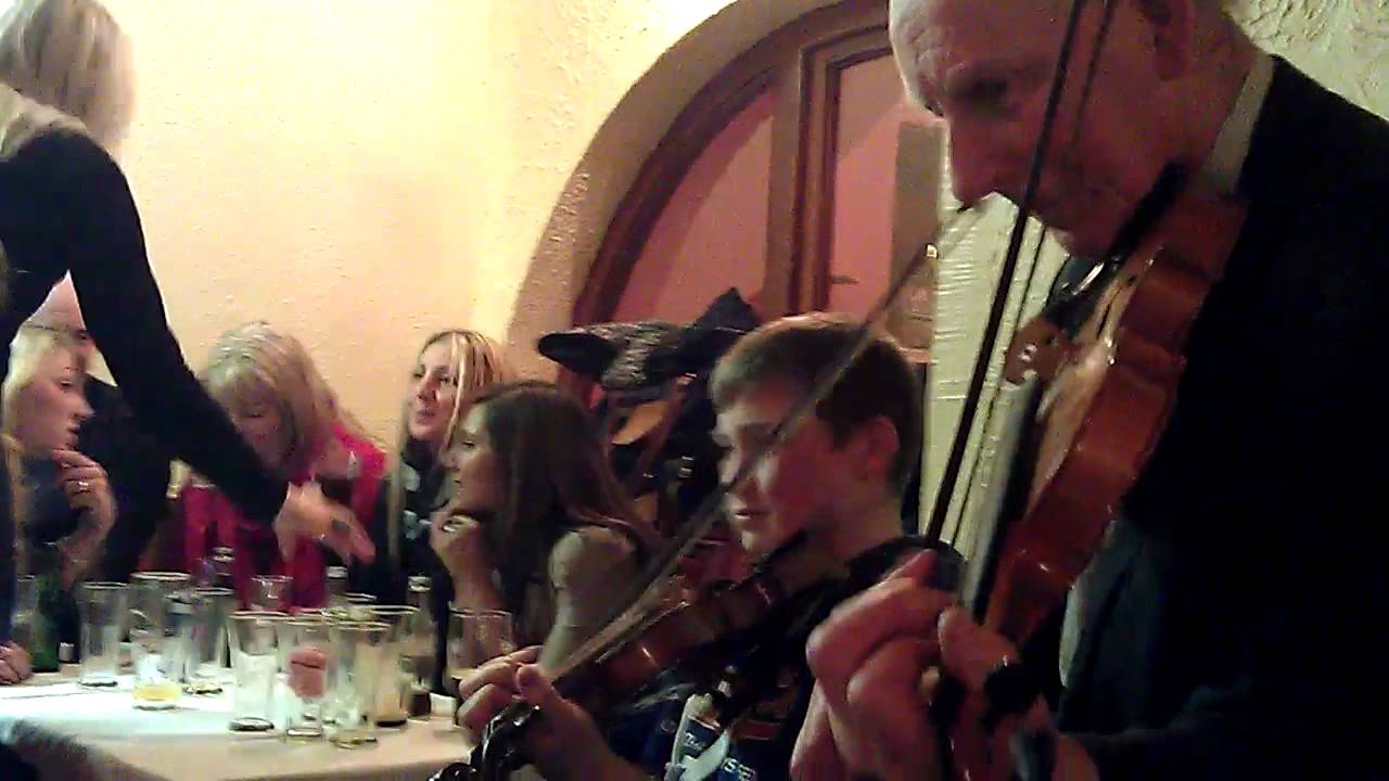 Three Counties Pub, Brosna 04/02/12 (3/3)