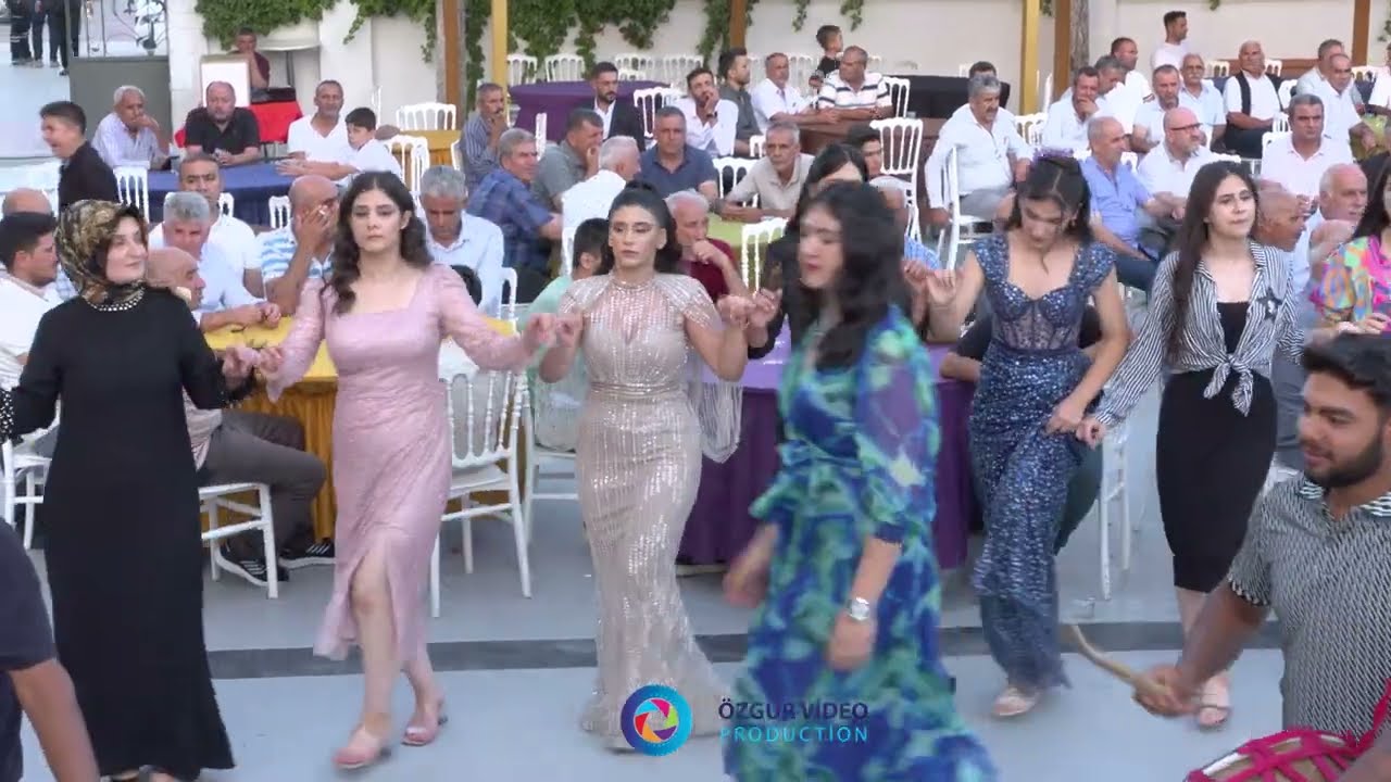 GÜLÇİN EKREM KANAAT PLAZA DÜGÜN SALONU Takes on KOMA ZİLAN in the ULTIMATE Wedding Battle ÖZGÜRVİDEO