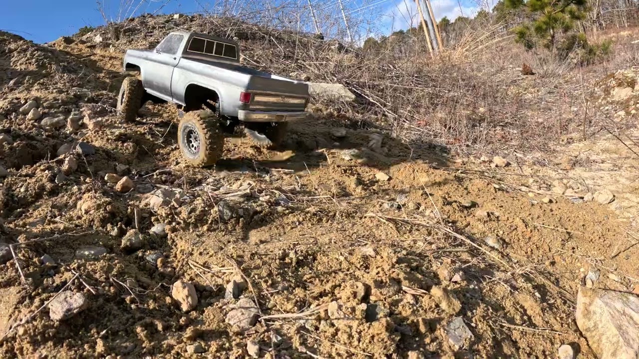Trx 4 Chevy Takes On Sand and rocks