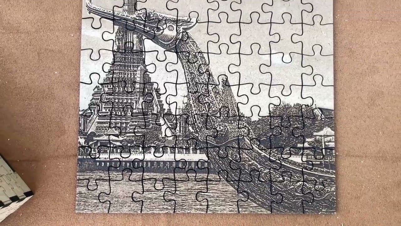 JIGSAW PUZZLE - The Royal Barge Suphannahong - Made In Thailand