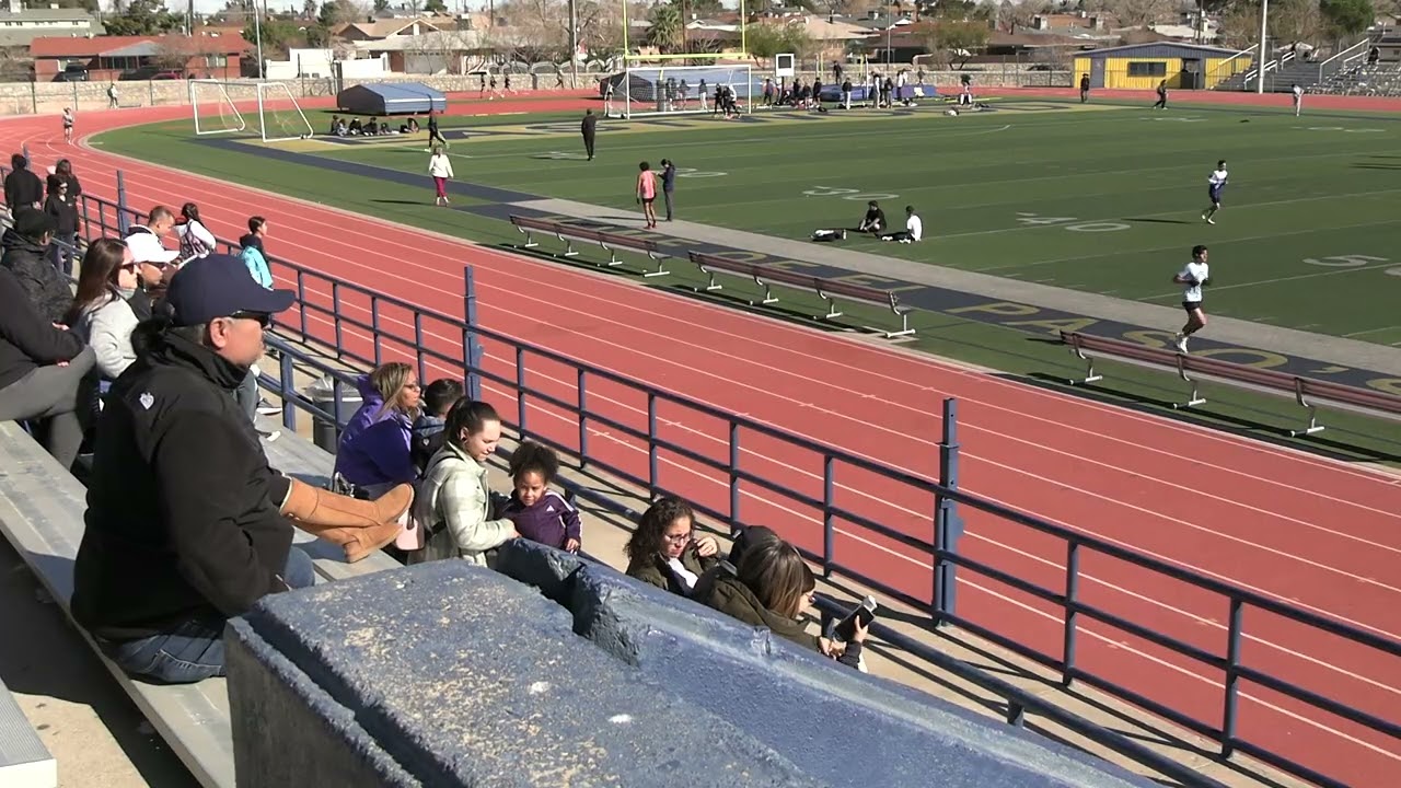 Girls 1600m Heat 1