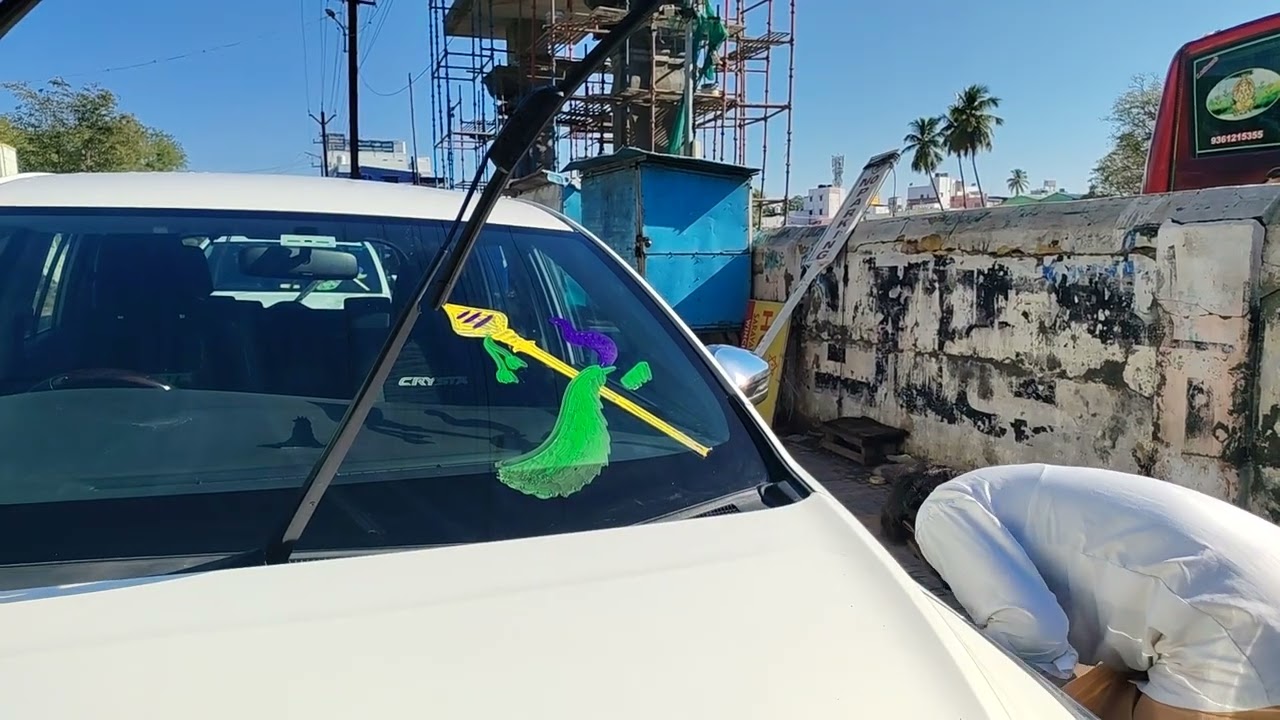 Drawings in car in palani