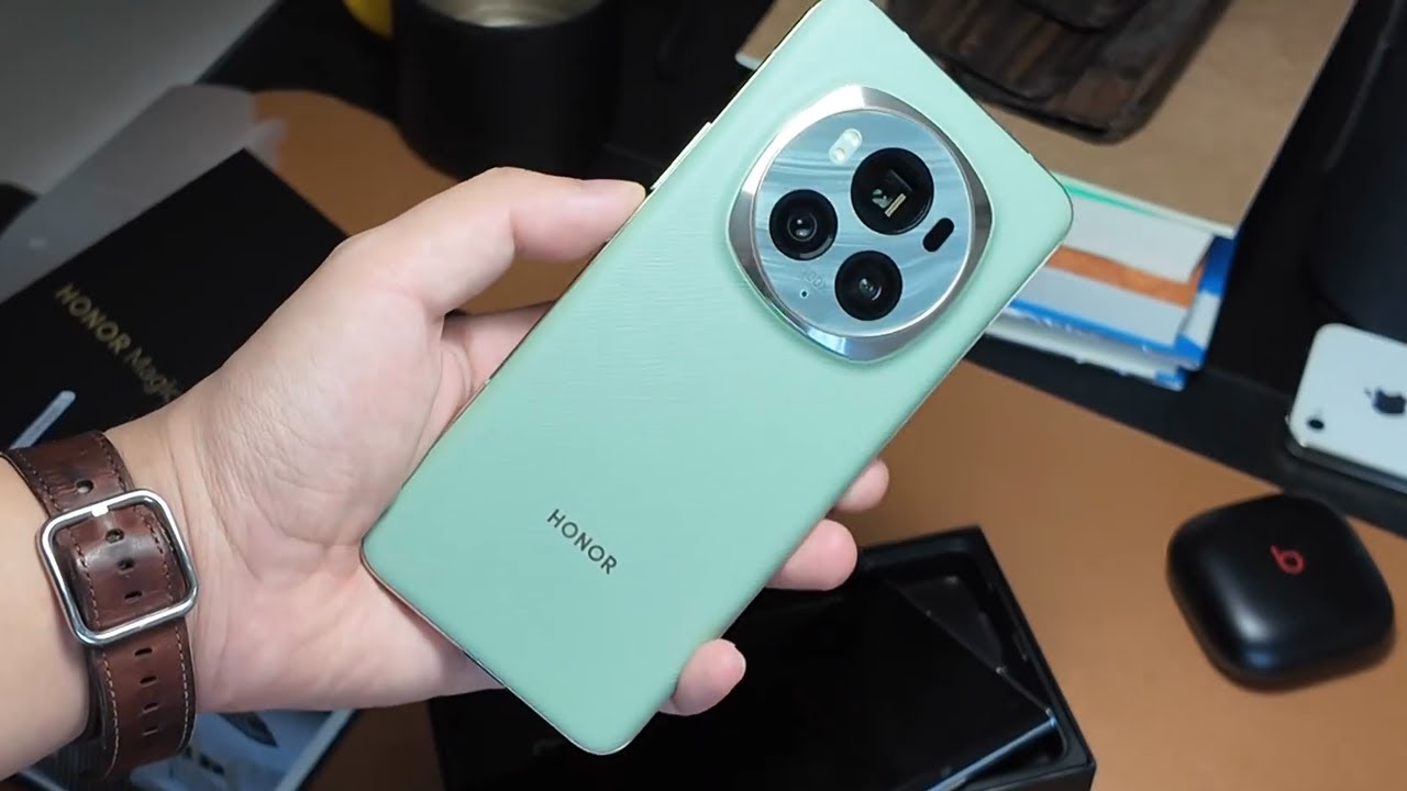 Honor Magic 6 Pro | Unboxing & Hands-on Review (ENG SUB)