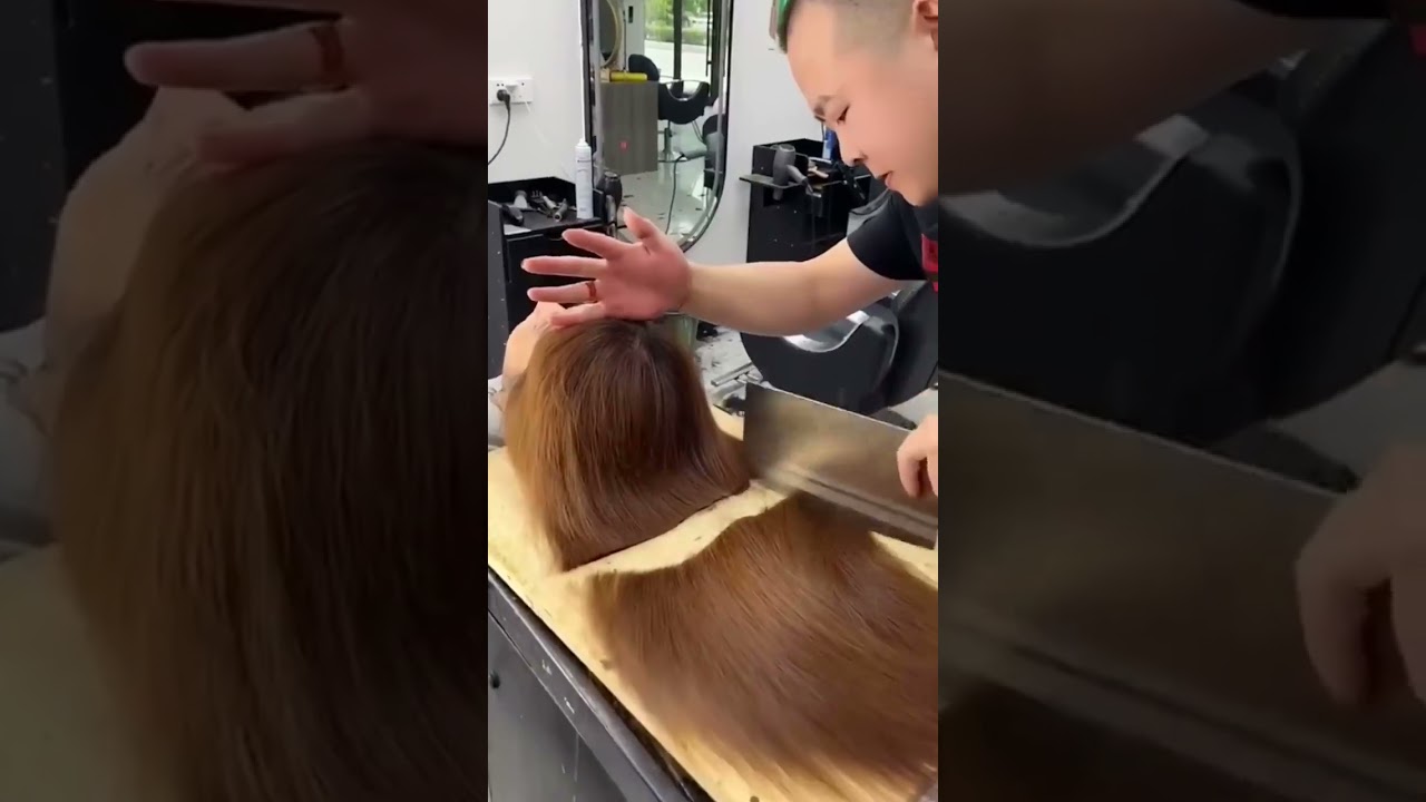 Ce Coiffeur Coupe Les Cheveux A La Hache