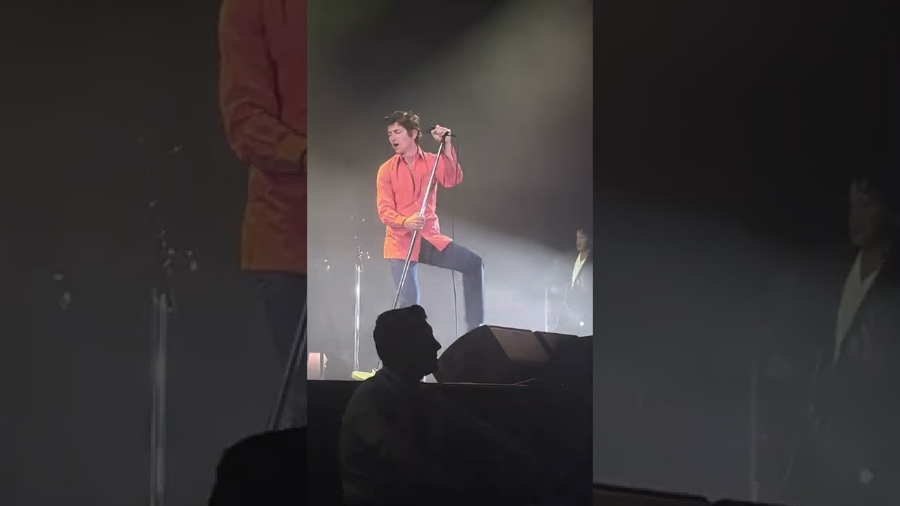 Arctic Monkeys - Potion Approaching live @ zorlu psm 10.08.2022