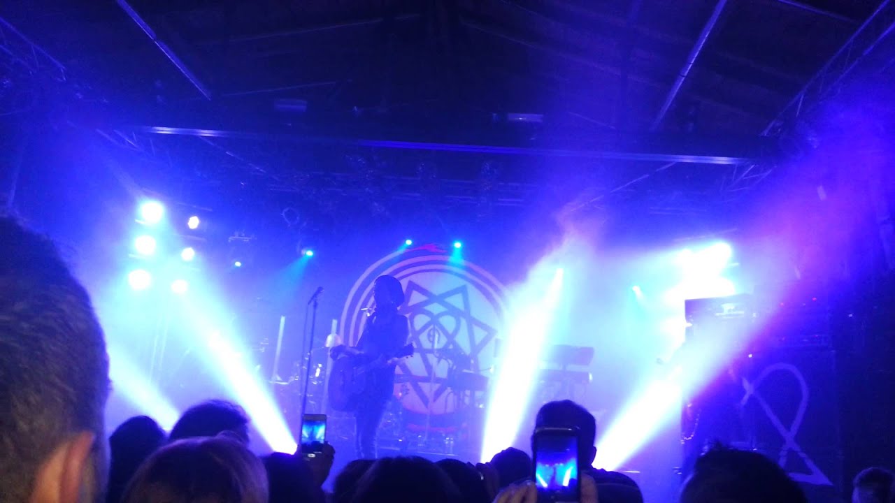 Albumausschnitt Tears on Tape HIM Konzert 22.04.13 Berlin