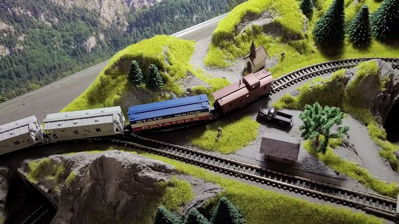 Noch N Scale Füssen Briefcase Layout