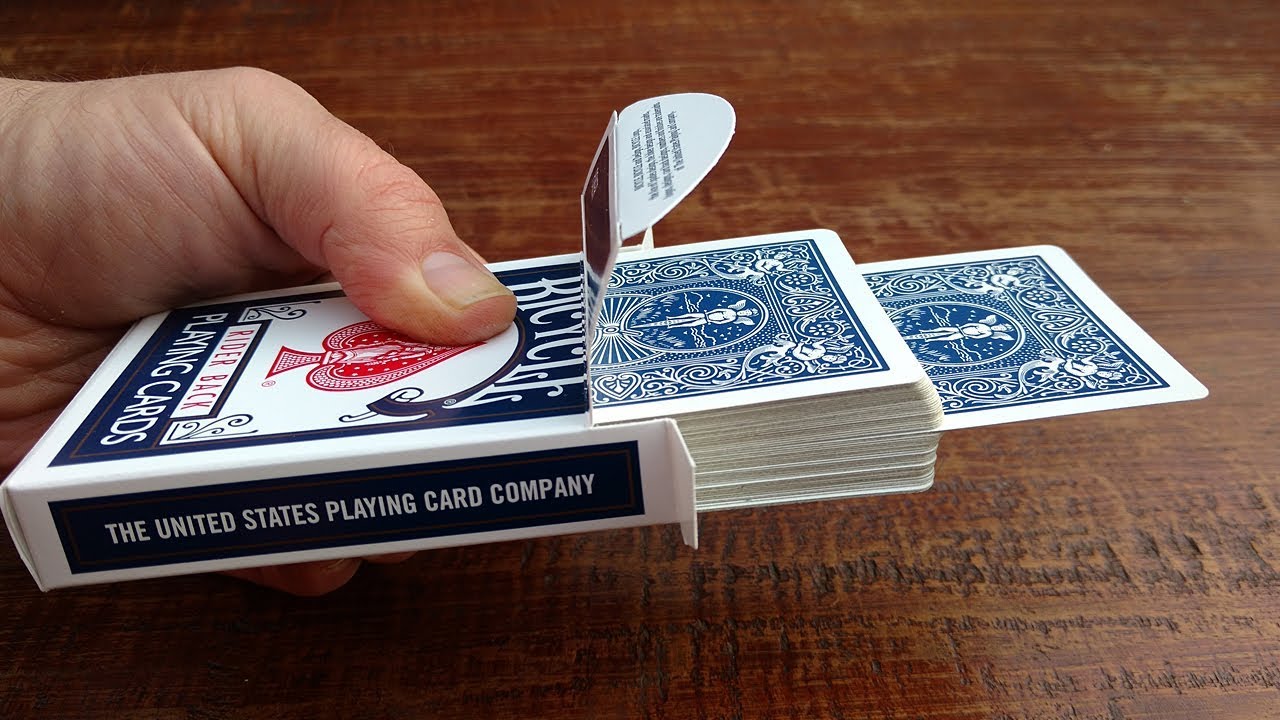 INCREDIBLE 'JUMPING CARD' MAGIC TRICK! (It Looks CRAZY!)