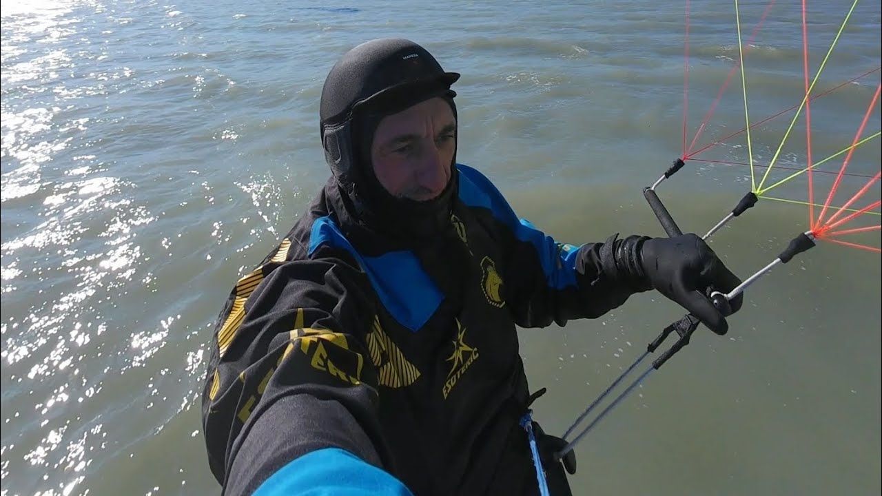 Parawing Frigate 4.7 m wind 12-14 knots ,Board 90 L,Foil F-one Eagle 1090