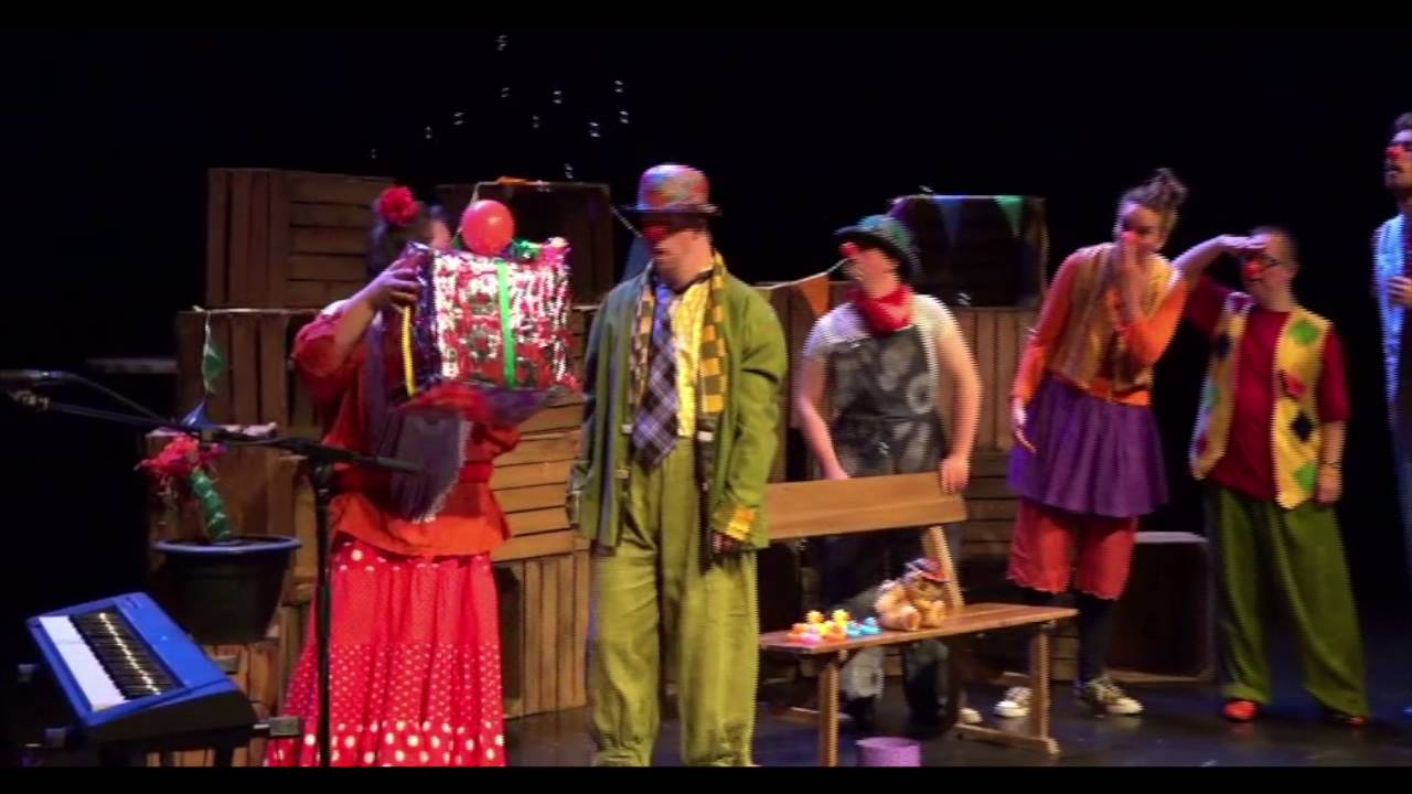 Momo Clowns
