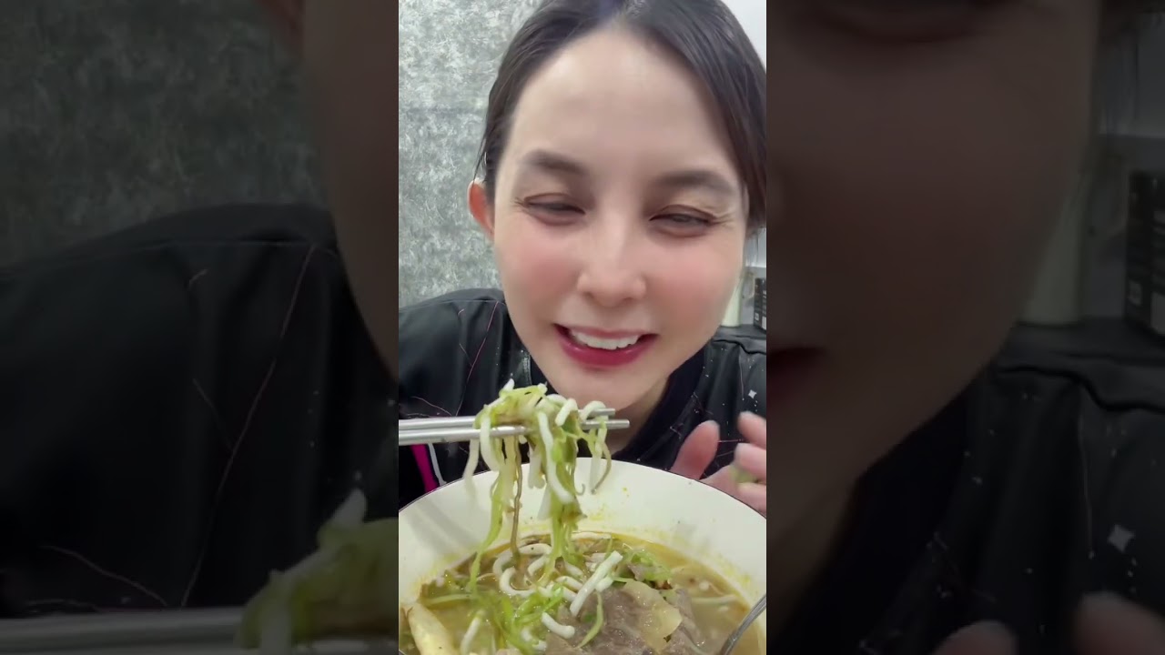 Bún boà gốc Huế - chợ Cây Me, Bà Điểm | Cô Yu Vlog