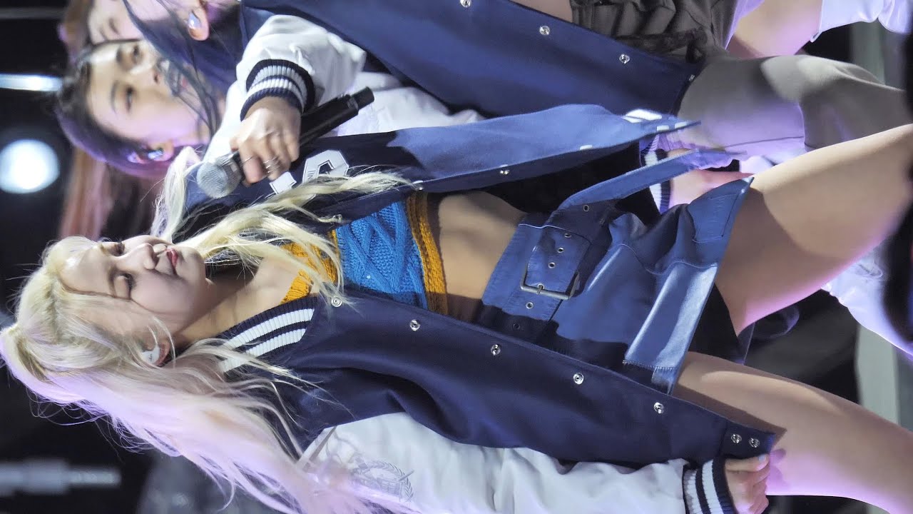 [1분5초까지 초점안맞음] 230511 ITZY 있지 리아 LIA - 달라달라 DALLA DALLA (서울대 축제) 직캠 fancam by zam