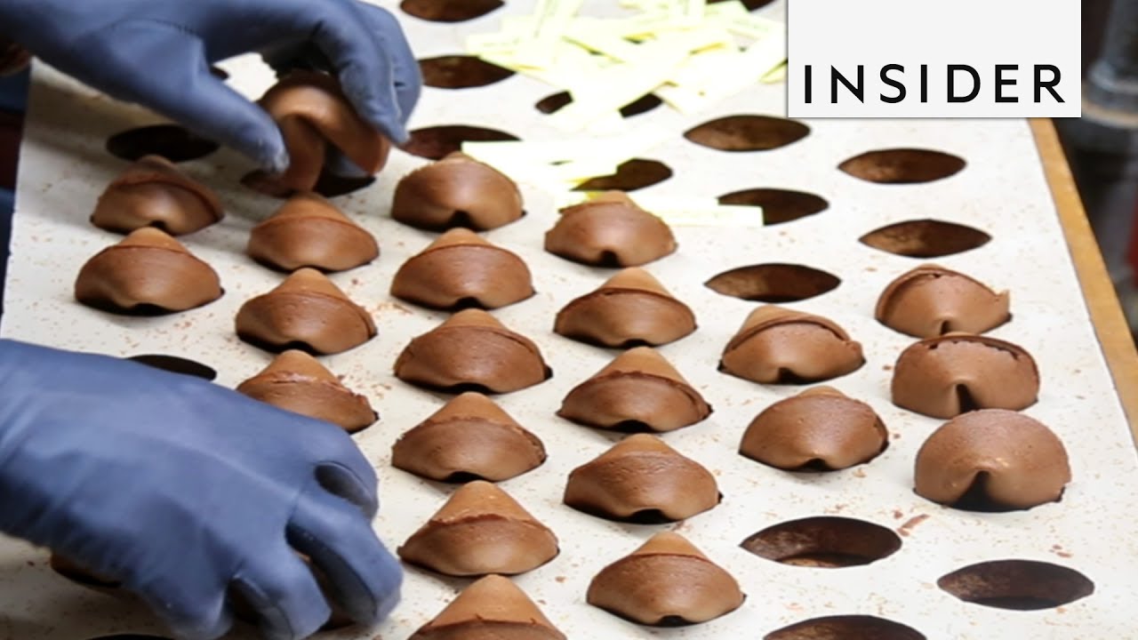 San Francisco Shop Makes Fortune Cookies From Scratch