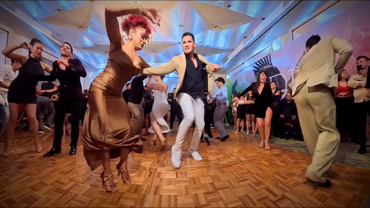 💃 Incre&iacute;ble 🇨🇺 Cubana y Uruguayo Bailando Salsa en Fusion Salsa Fest M&eacute;xico 2025