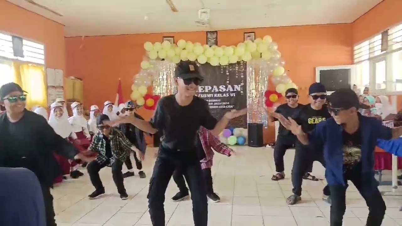 Mantap Penampilannya Siswa SDN 008 Babulu Darat @EmakDero1233