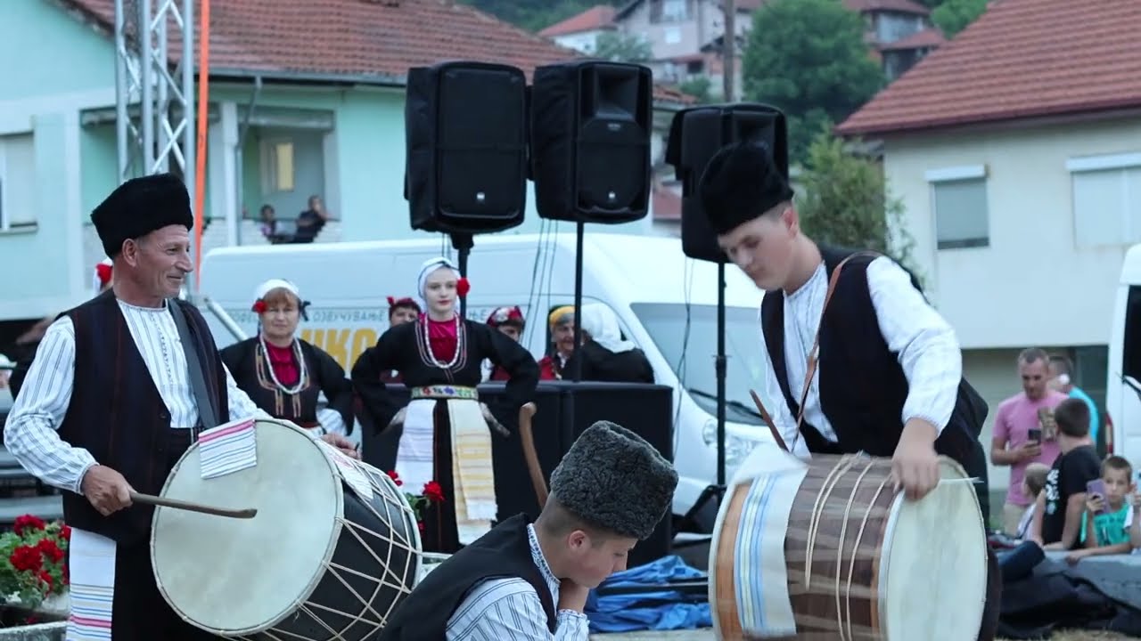Копачка Драмче, Езгија на тапани, Церско и Турско со Малешевско
