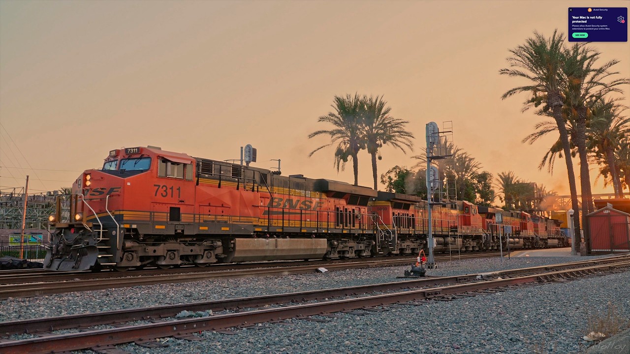 Trains at Fullerton, California : BNSF, Amtrak, & Metrolink