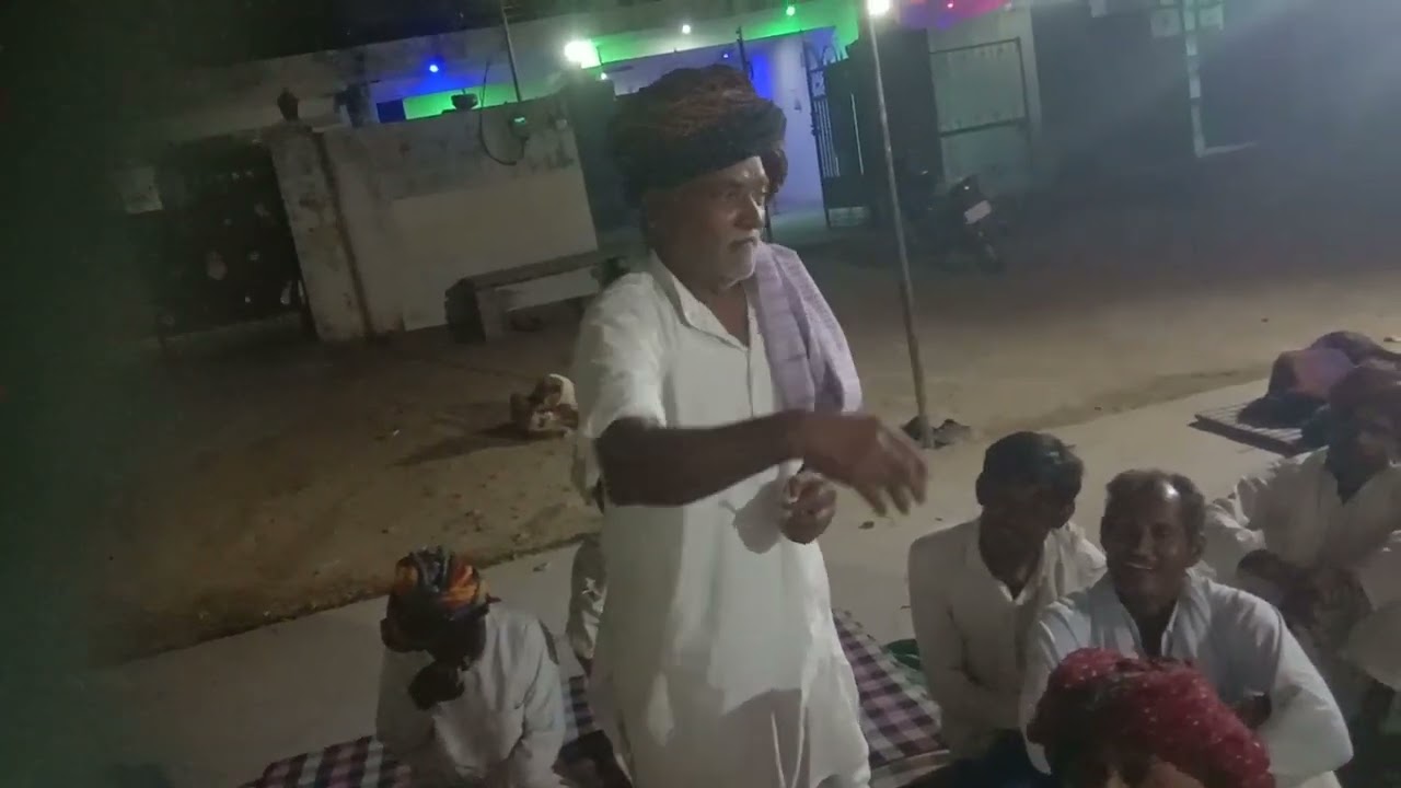 छीतरजी शोयला हसी मजक बहुत ही अछी