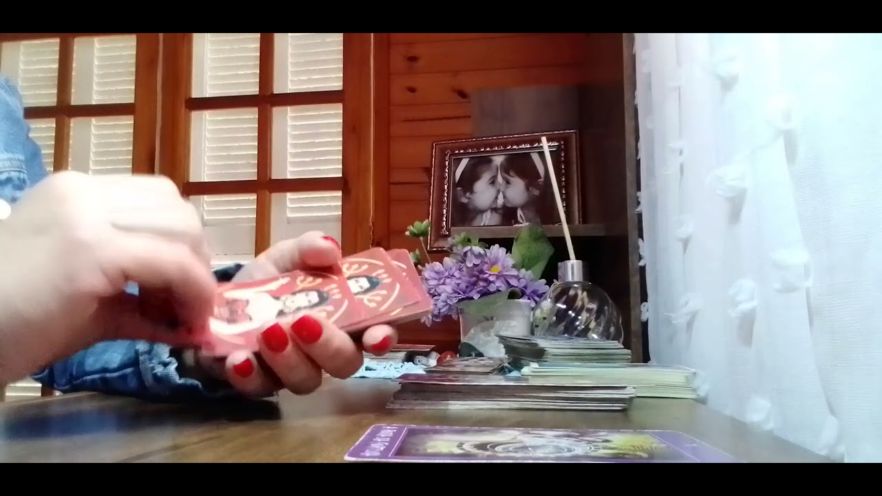 GÊMEOS💐Renasça.O mistério da felicidade é,a cada dia renascer com alegria,otimismo,esperança e amor